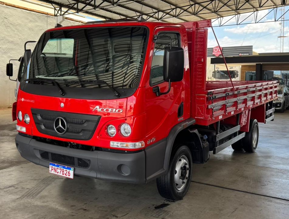 MERCEDES-BENZ Accelo 815 2p (diesel) (E5)