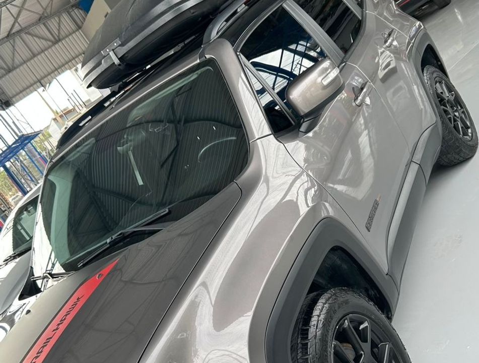 Jeep Renegade Sport 1.8 4x2 Flex 16V Aut.