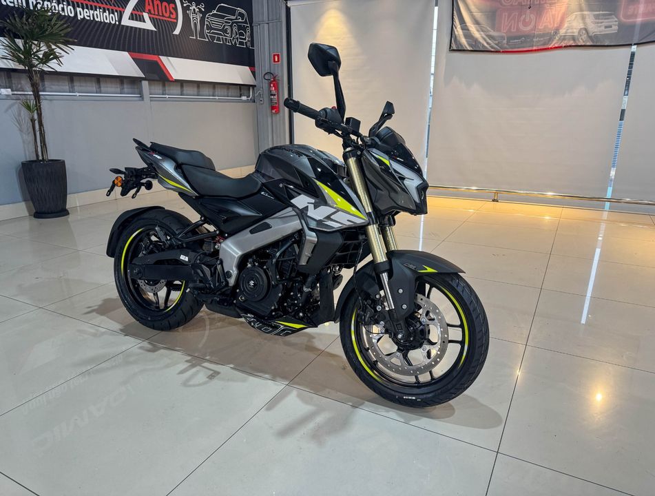 BAJAJ DOMINAR NS400Z