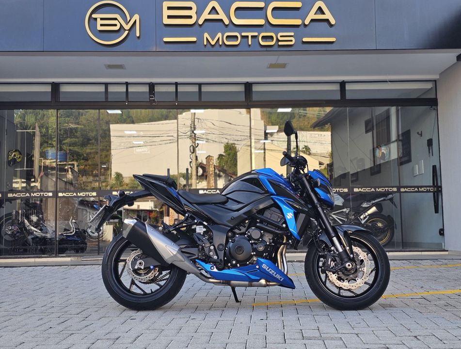 SUZUKI GSX-S 750