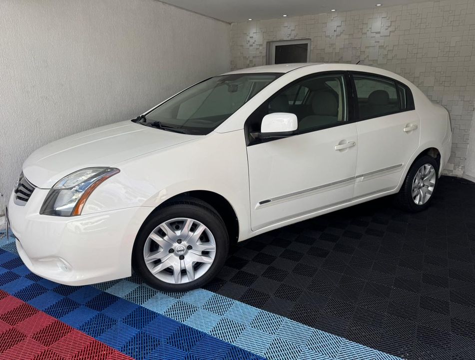 Nissan Sentra S 2.0/ 2.0 Flex Fuel 16V Aut.