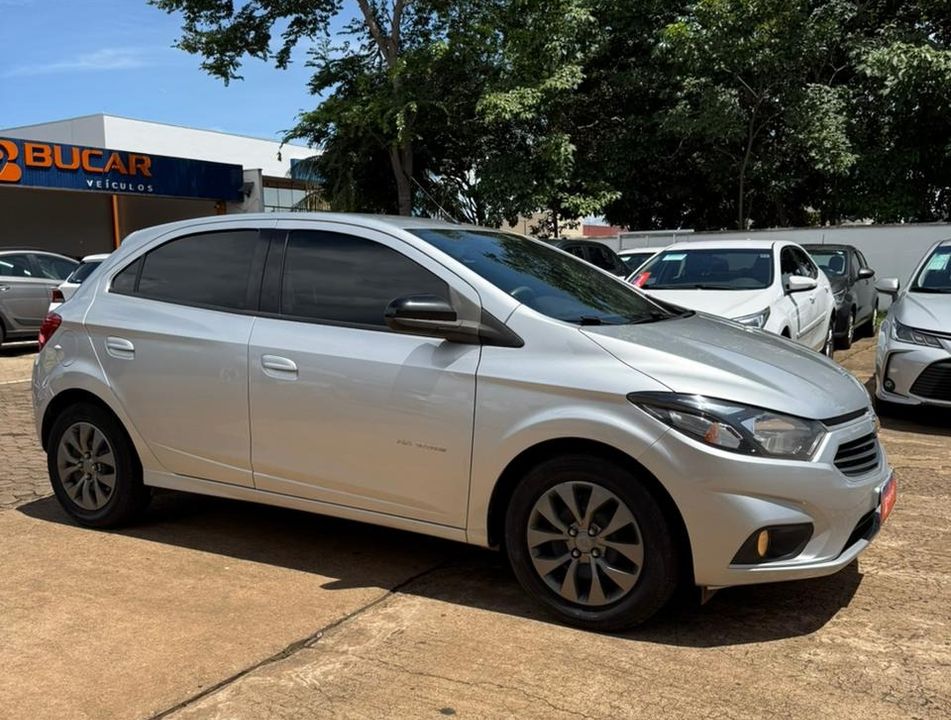 Chevrolet ONIX HATCH ADVANTAGE 1.4 8V Flex 5p Aut.