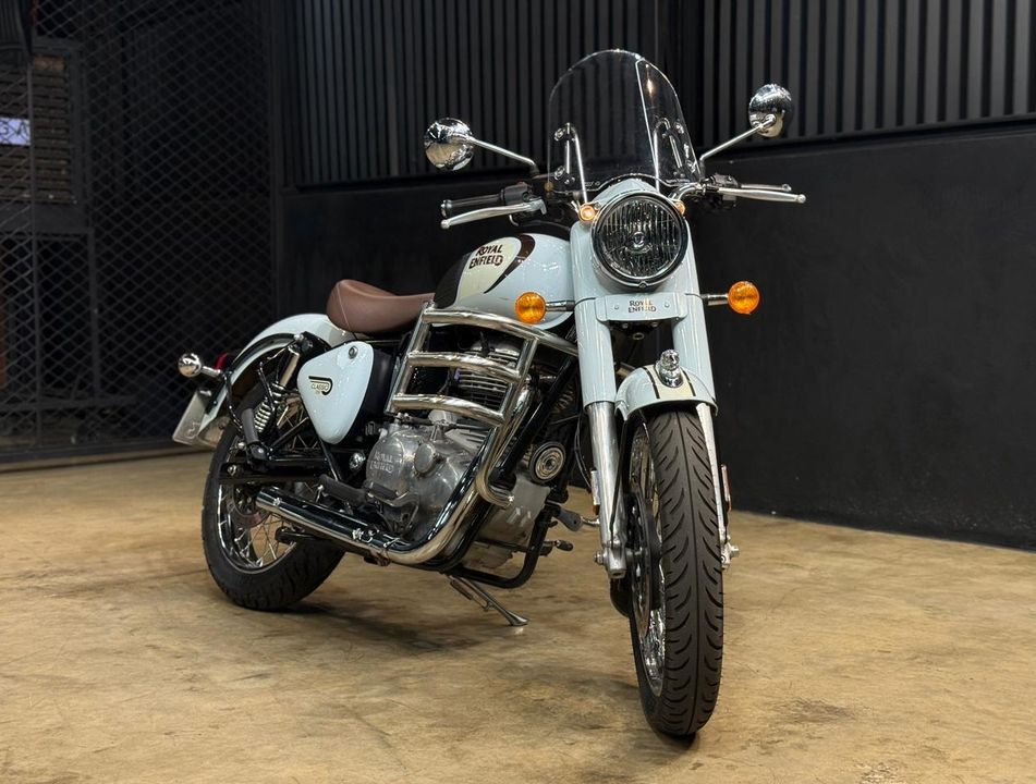 Royal Enfield Classic 350 Halcyon 