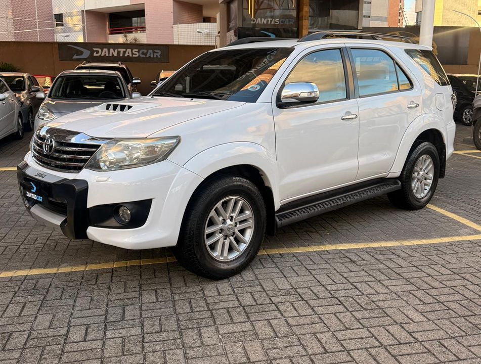 Toyota Hilux CD SRV D4-D 4x4 3.0 TDI Diesel Aut