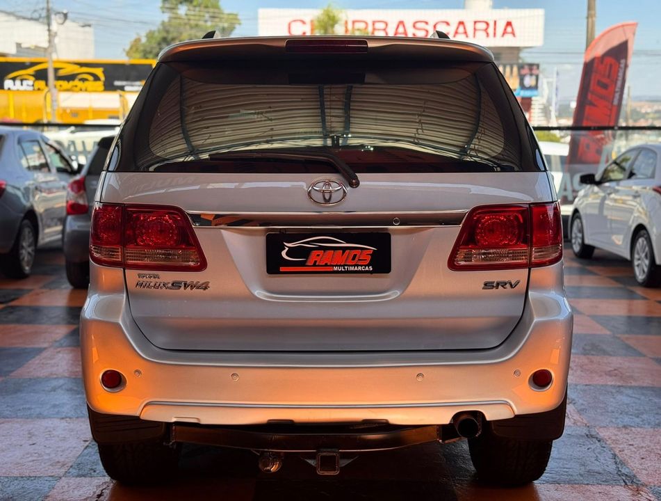 Toyota Hilux SW4 SRV D4-D 4x4 3.0 TDI Dies. Mec