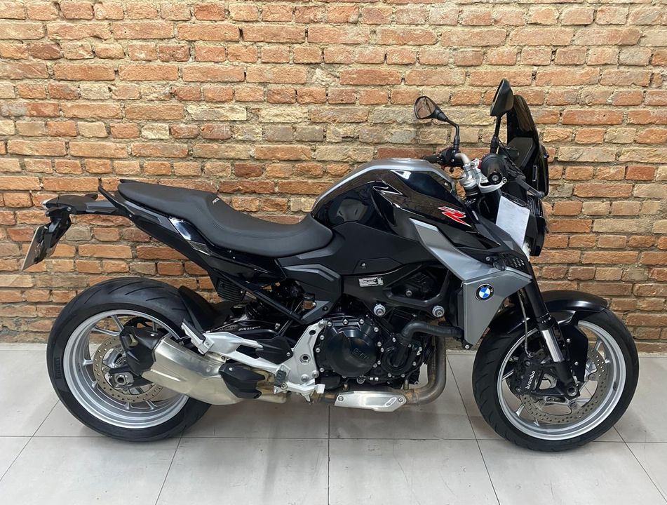 BMW F 900 R Sport 