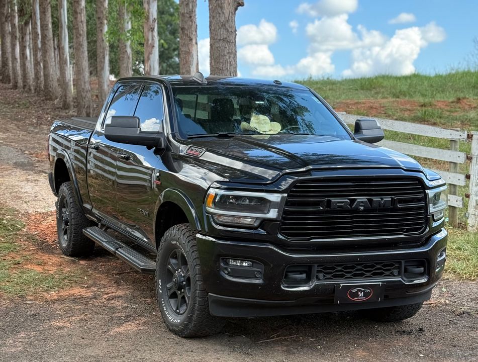 RAM 2500 LARAM. 6.7 NIGHT ED. TB CD 4x4 Die.