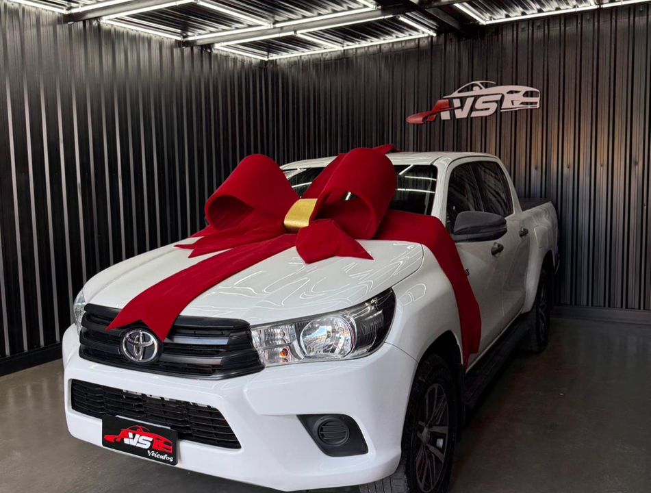 Toyota Hilux CD 4x4 2.8 Diesel Mec.