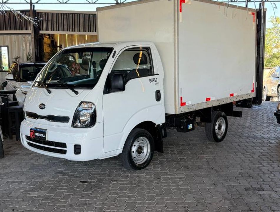 Kia Motors Bongo K-2500 2.5 4x2 TB Diesel
