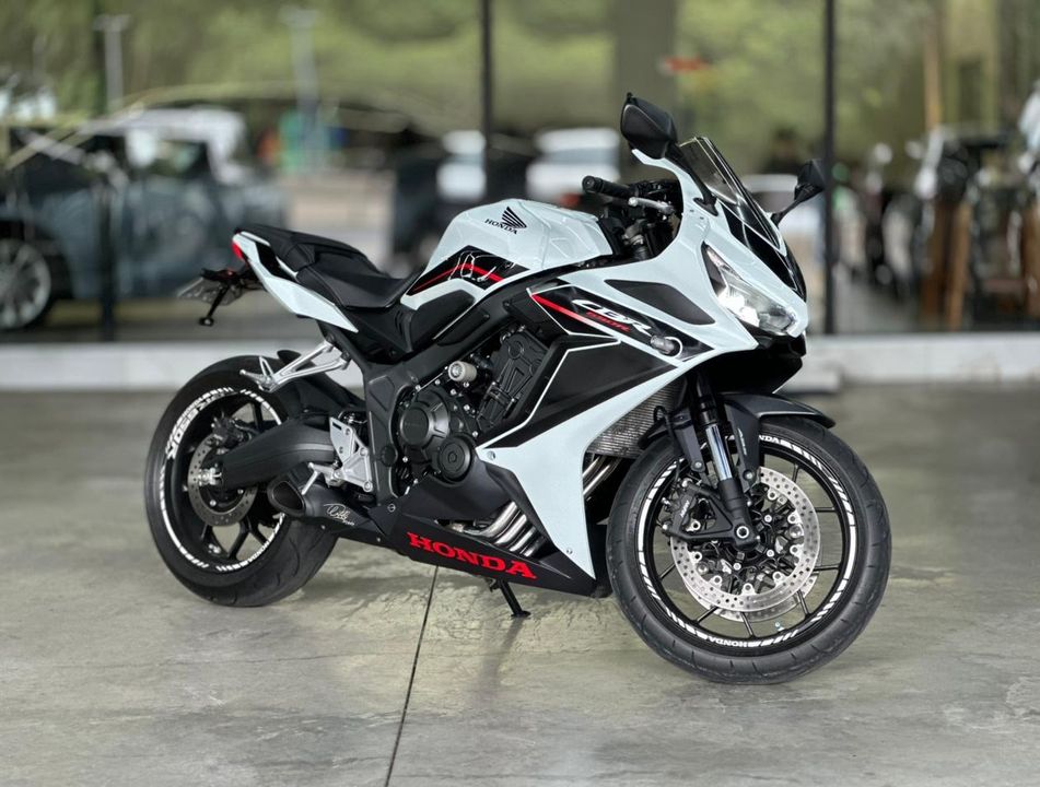 HONDA CBR 650 R