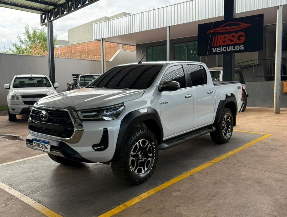 Toyota Hilux CD SRX 4x4 2.8 TDI 16V Diesel Aut.