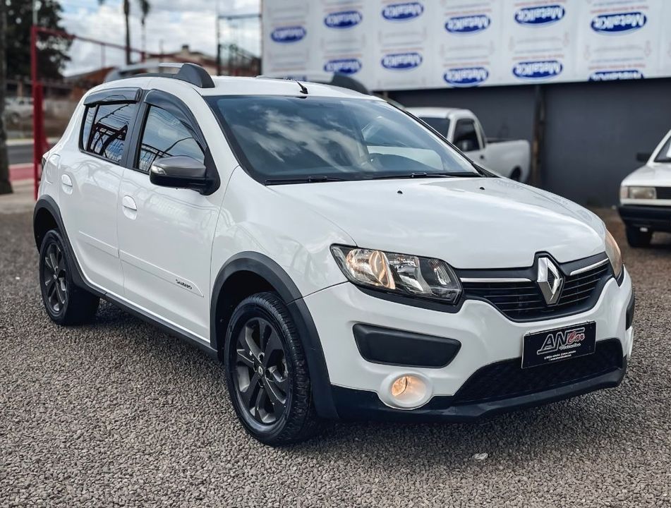 Renault SANDERO STEP. R. CURL Hi-Power 1.6 8V 5p