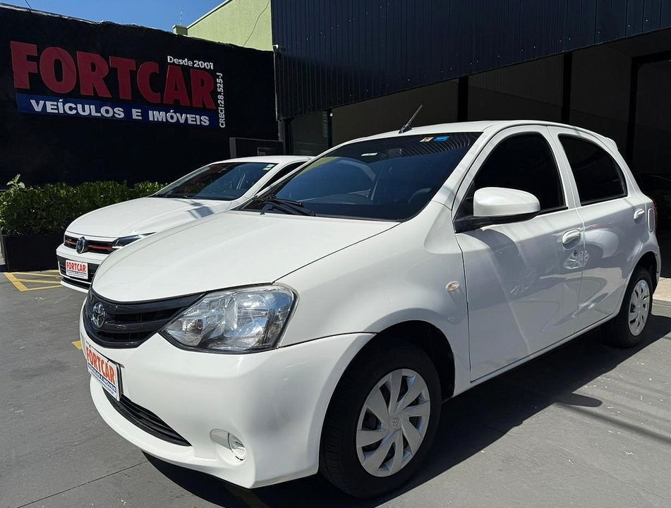 Toyota ETIOS X 1.3 Flex 16V 5p Aut.