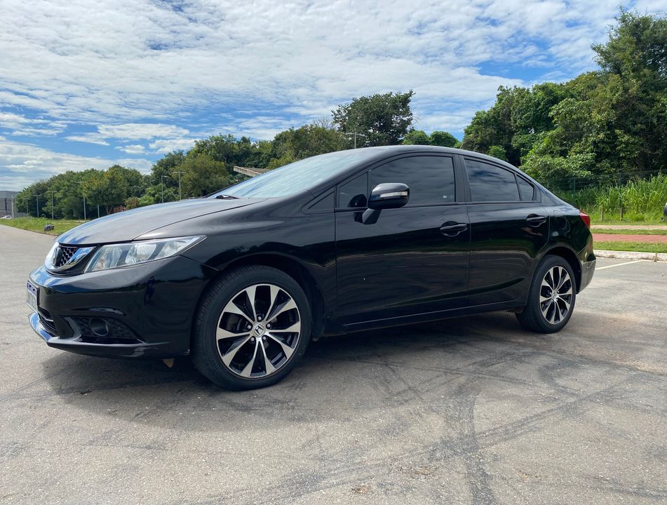 Honda Civic Sedan LXR 2.0 Flexone 16V Aut. 4p