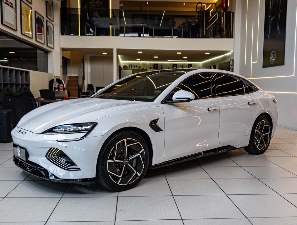 BYD Seal (Elétrico)