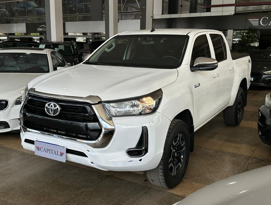 Toyota Hilux CD 4x4 2.8 Diesel Mec.