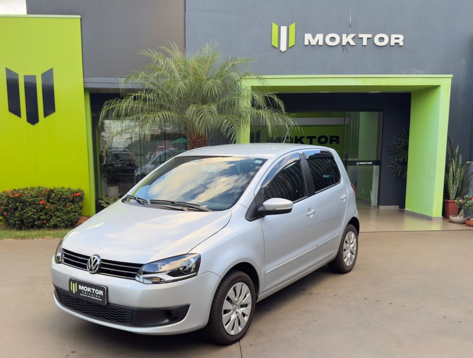 VolksWagen Fox 1.6 Mi Total Flex 8V 5p