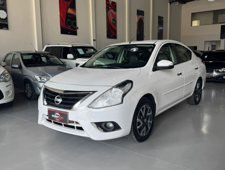 Nissan VERSA SL 1.6 16V FlexStart 4p Aut.