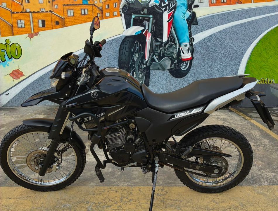 YAMAHA XTZ 250 LANDER 249cc/LANDER BLUEFLEX/ABS