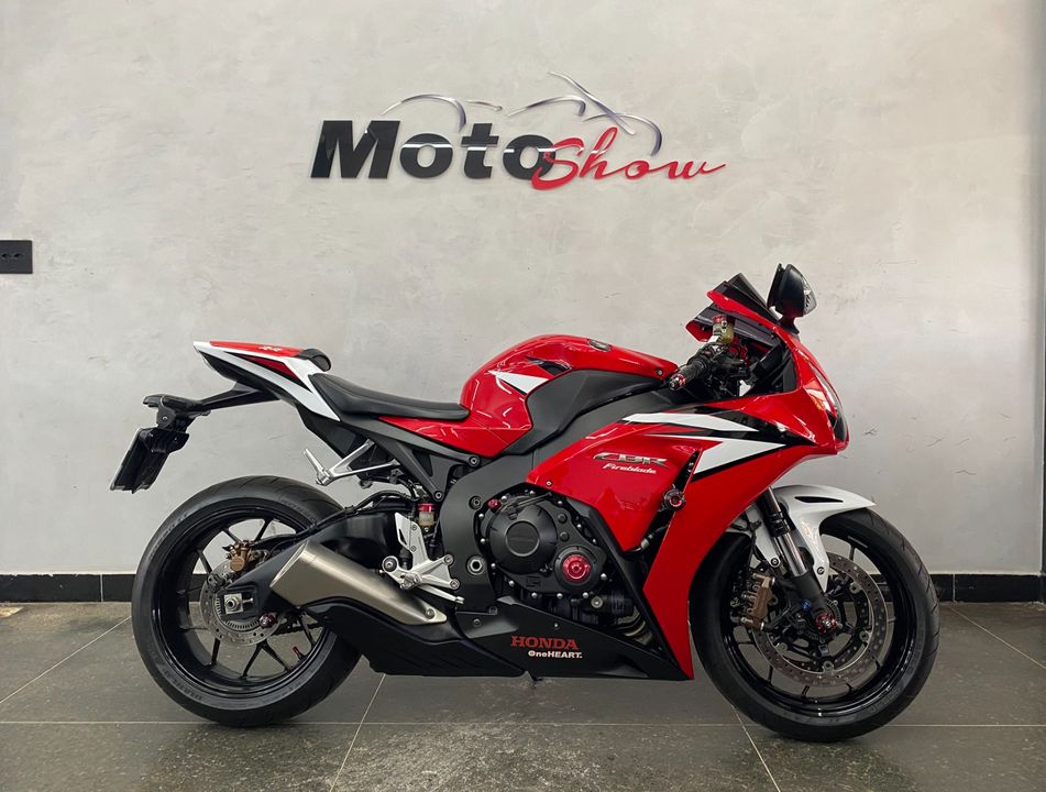 HONDA CBR 1000 RR Fireblade
