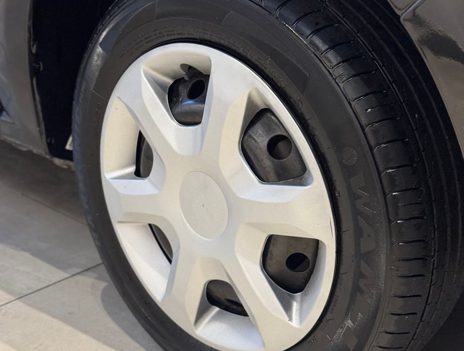 Renault SANDERO Expression Hi-Flex 1.6 8V 5p