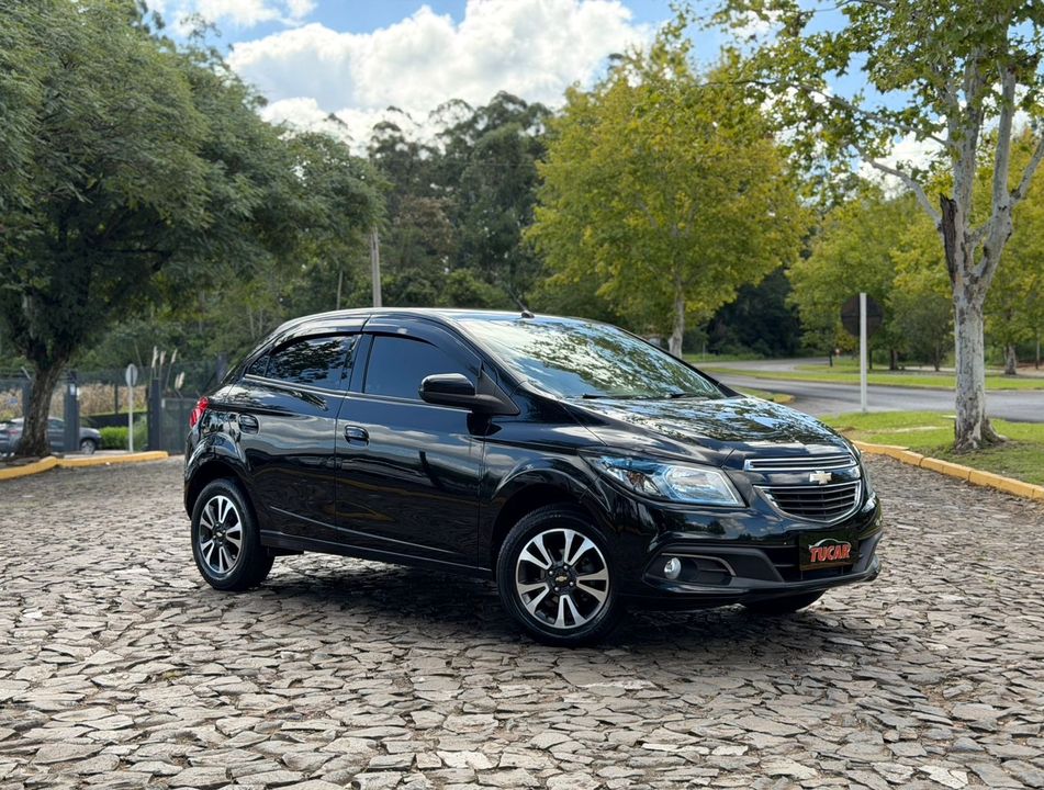 Chevrolet ONIX HATCH LTZ 1.4 8V FlexPower 5p Mec.
