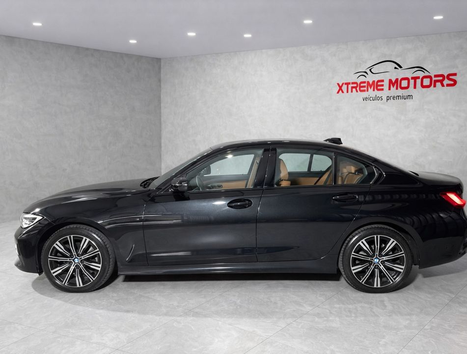 BMW 320iA 2.0 Turbo/ActiveFlex 16V/GP  4p