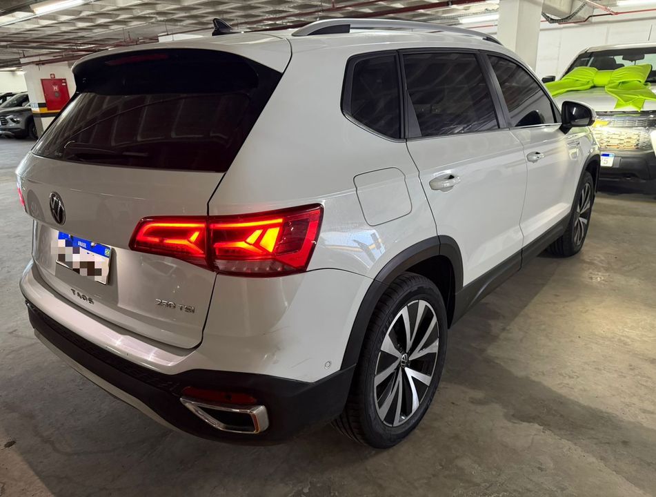 VolksWagen TAOS Highline 1.4 250 TSI Flex Aut.