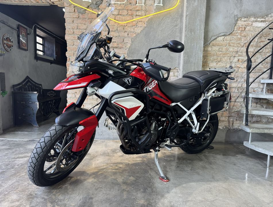 TRIUMPH TIGER 900 GT ARAGON Edition