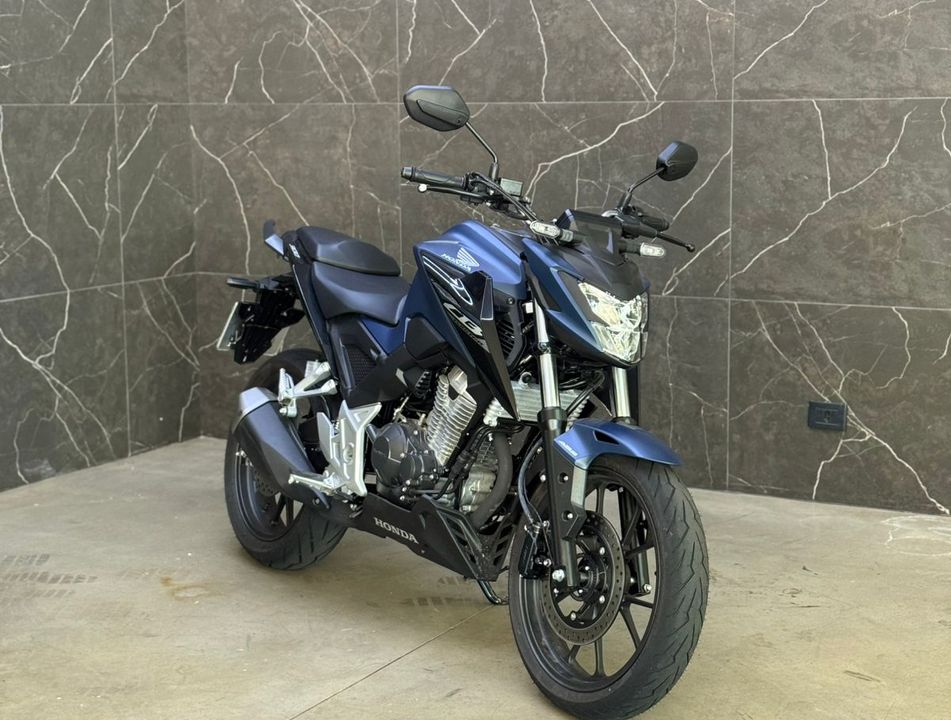 HONDA CB 300F Twister Flex