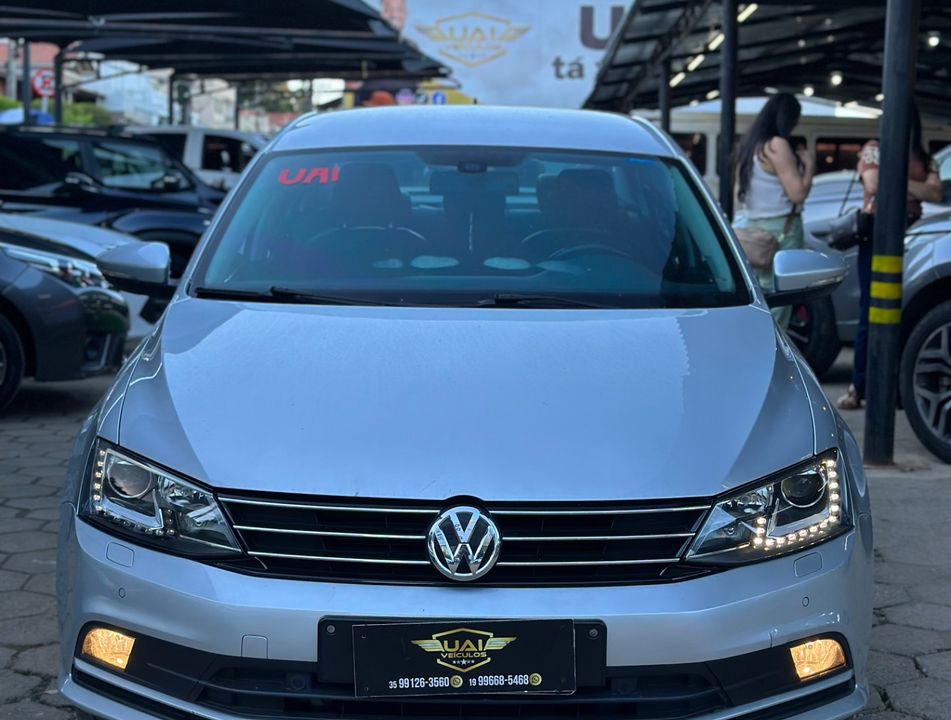 VolksWagen JETTA Highline 2.0 TSI 16V 4p Tiptronic