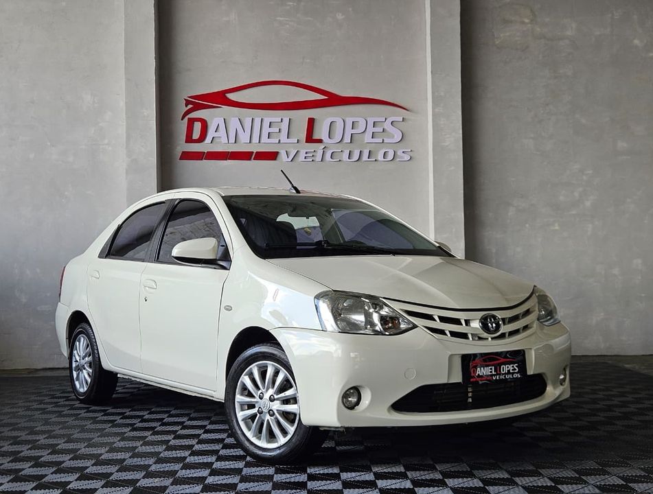Toyota ETIOS XS Sedan 1.5 Flex 16V 4p Aut.