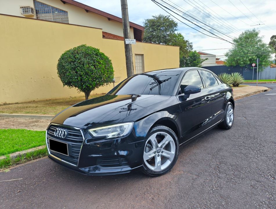 Audi A3 Sedan Prestige 1.4 TFSI Flex Tip.