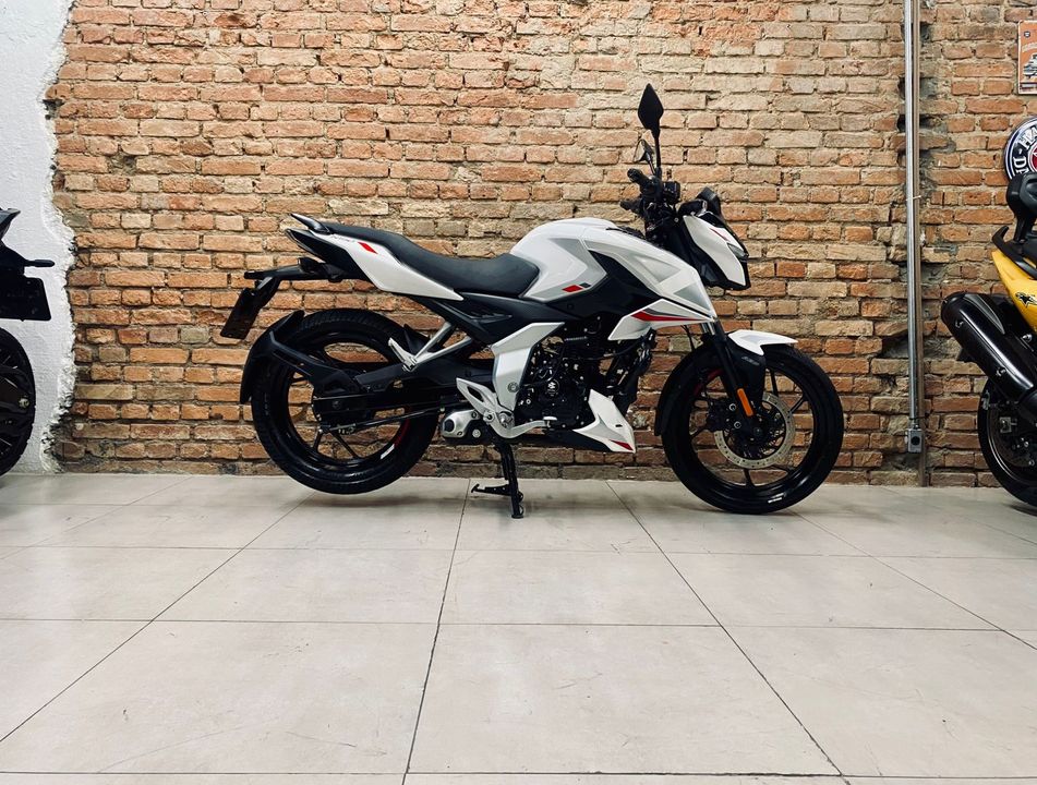 BAJAJ PULSAR N150