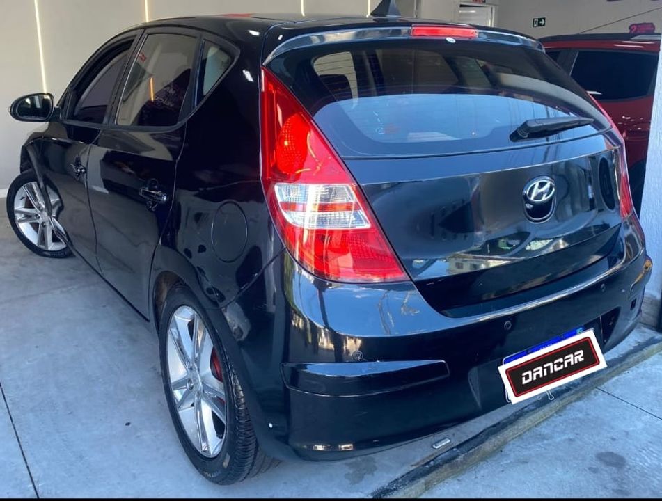 Hyundai i30 2.0 16V 145cv 5p Aut.