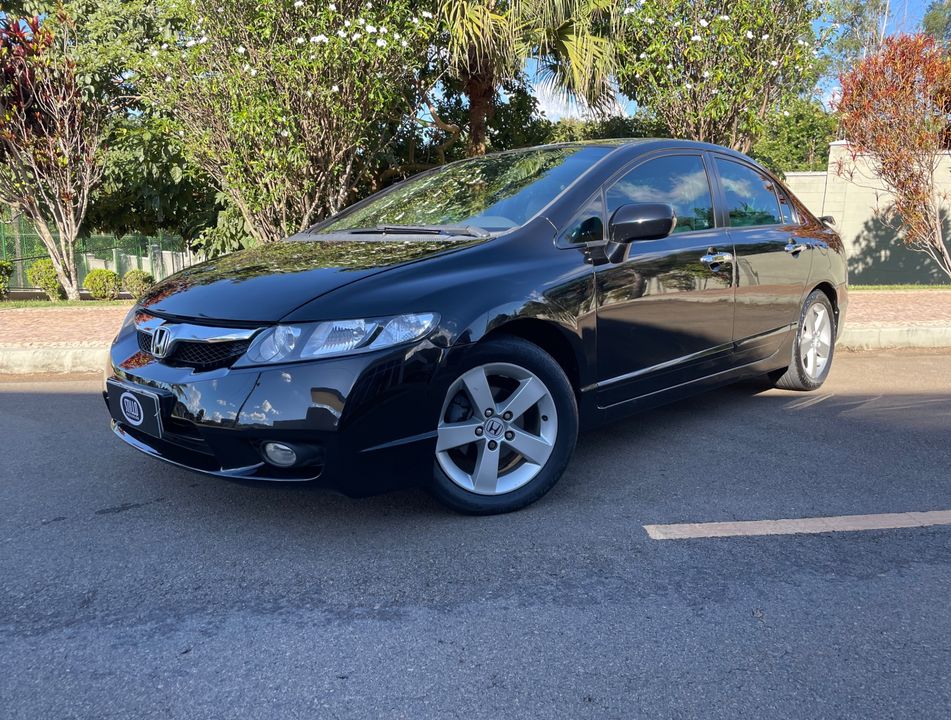 Honda Civic Sedan LXS 1.8/1.8 Flex 16V Aut. 4p