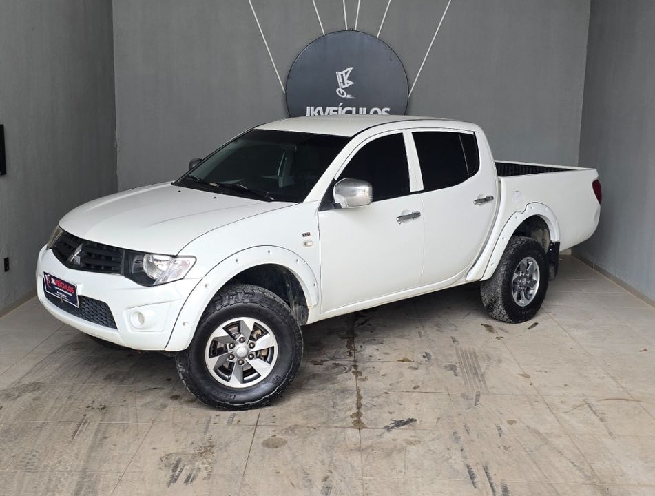 Mitsubishi L200 Triton GL 3.2 CD TB Int. Dies. Mec.