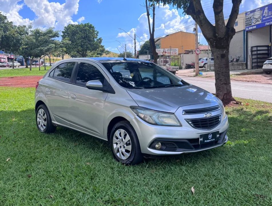 Chevrolet ONIX HATCH LT 1.4 8V FlexPower 5p Mec.