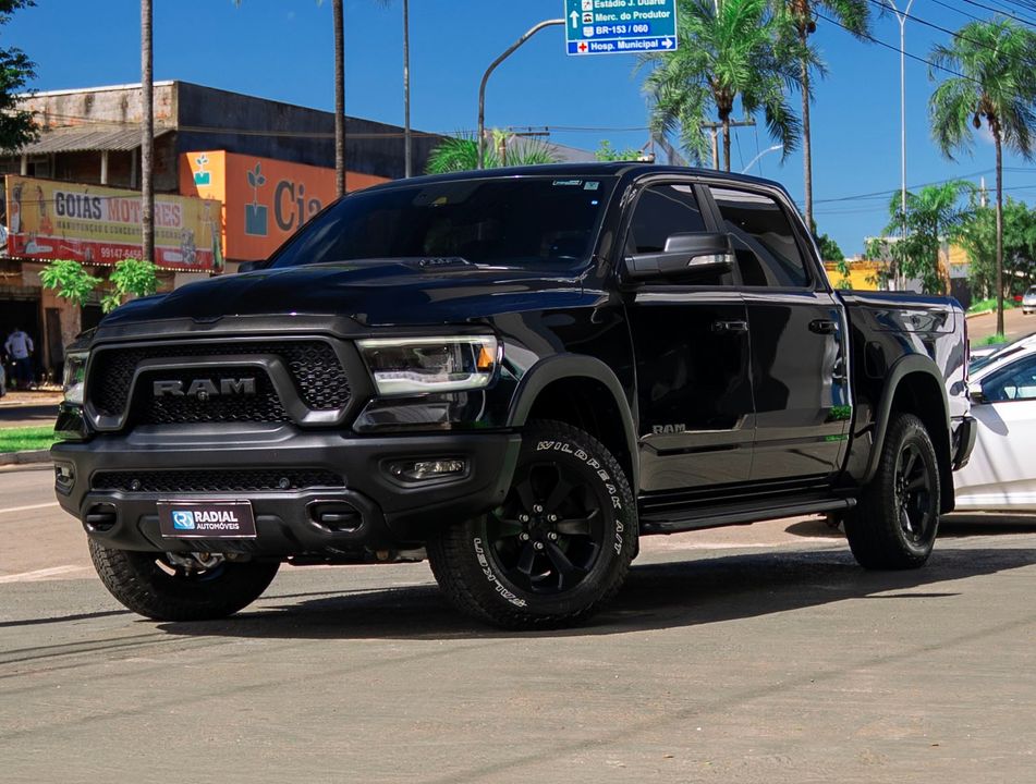 RAM 1500 REBEL 5.7 HEMI CD V8 4x4 Aut.
