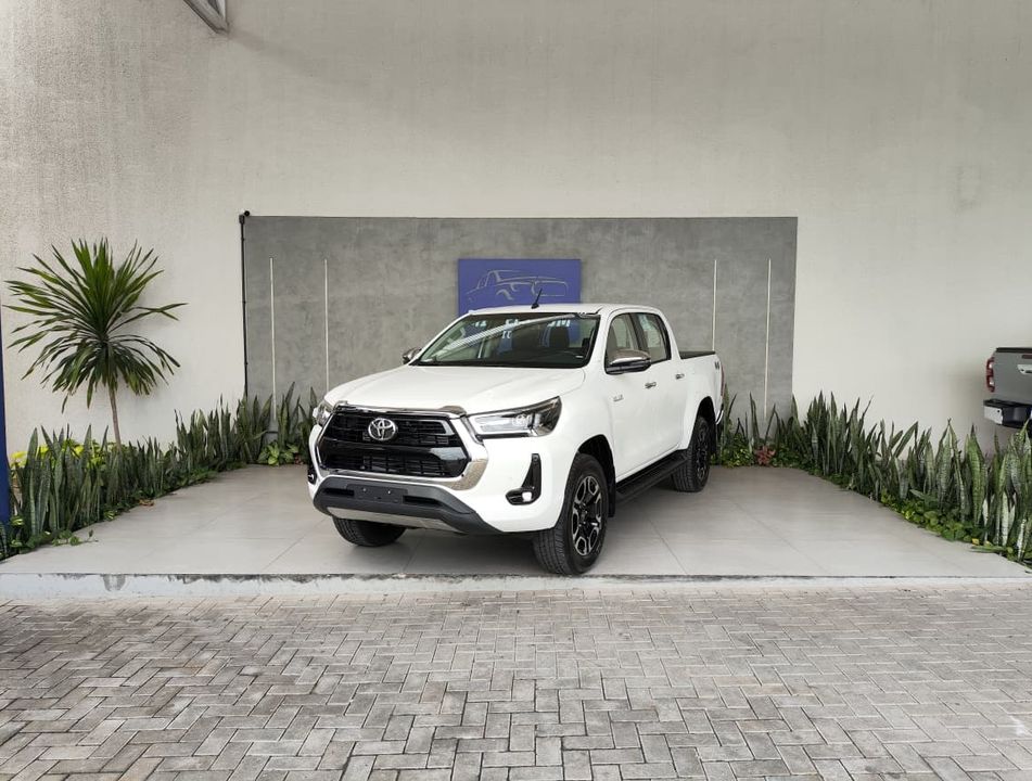 Toyota Hilux CD SRV 4x4 2.8 TDI Diesel Aut.