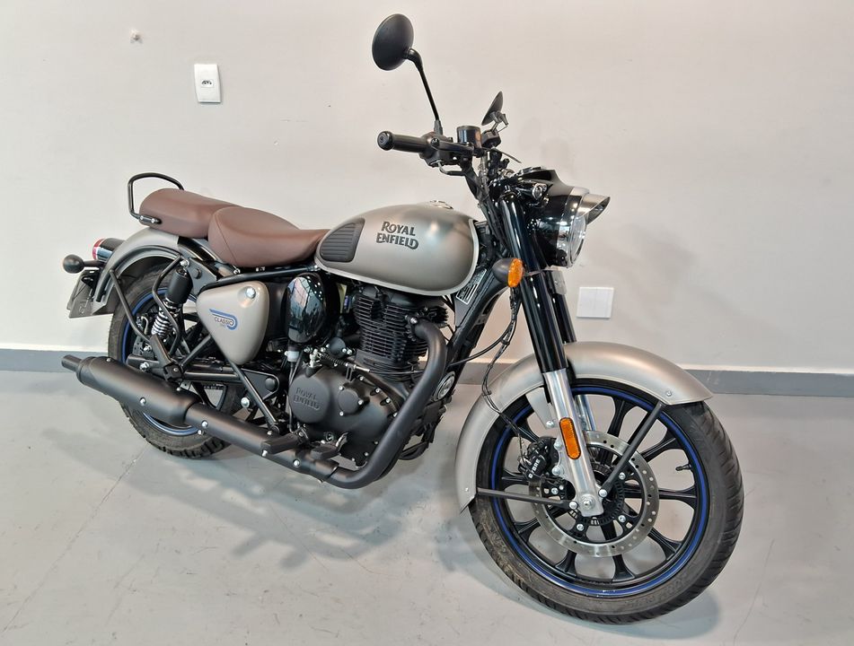 Royal Enfield Classic 350 Halcyon 