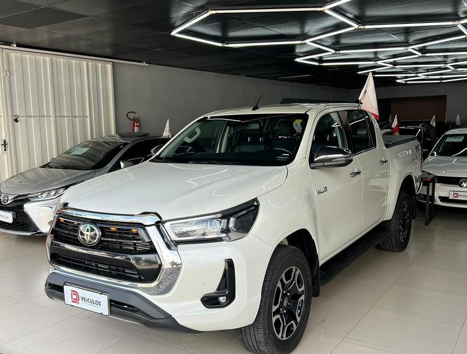 Toyota Hilux CD SRX 4x4 2.8 TDI 16V Diesel Aut.