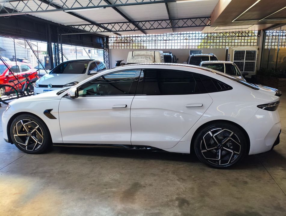 BYD Seal (Elétrico)