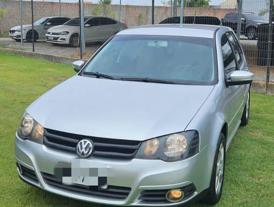 VolksWagen Golf 1.6 Mi Total Flex 8V 4p