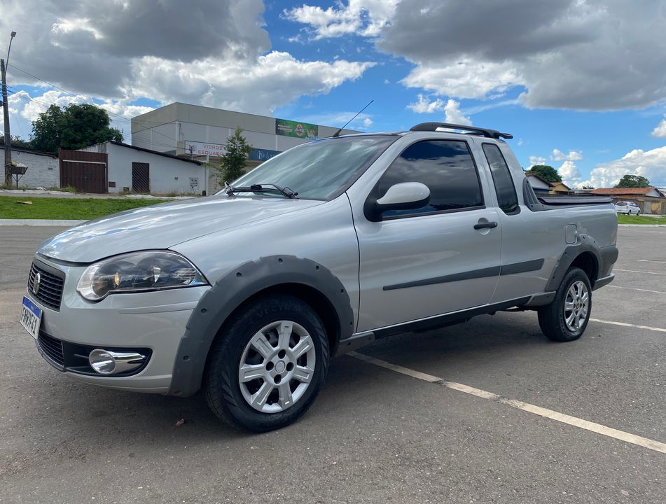 Fiat Strada Trekking 1.6 16V Flex CE