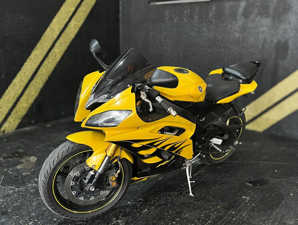 YAMAHA YZF R-6 600