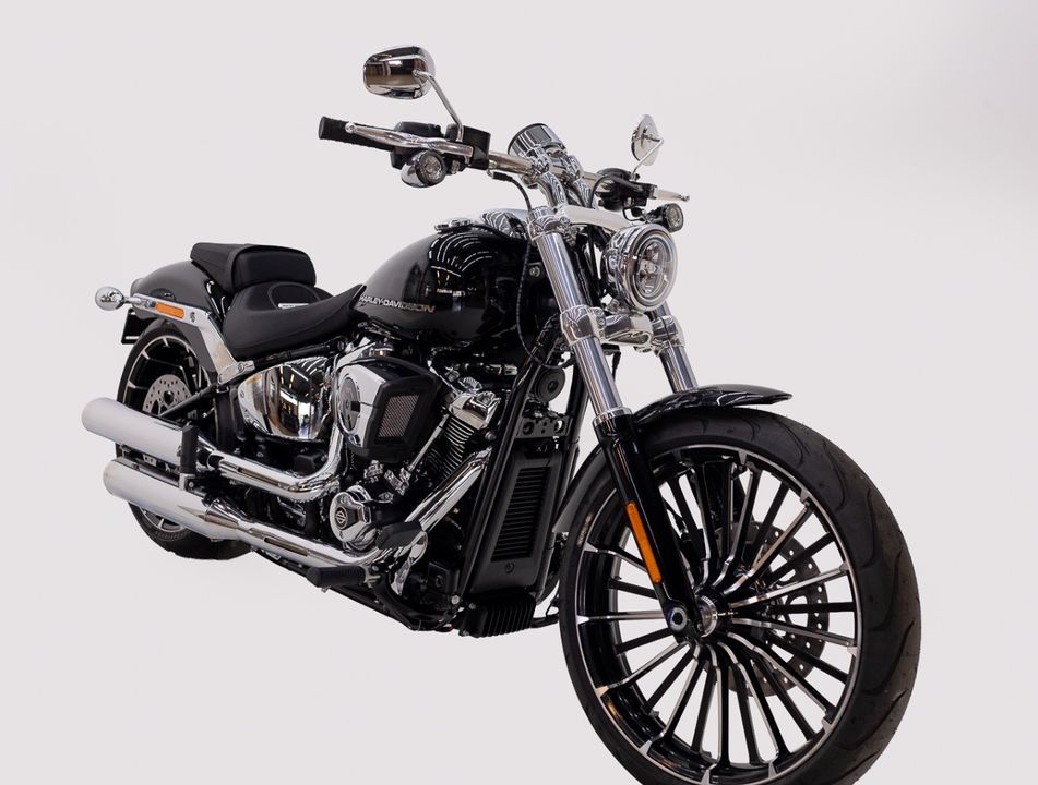Harley BREAKOUT FXBR
