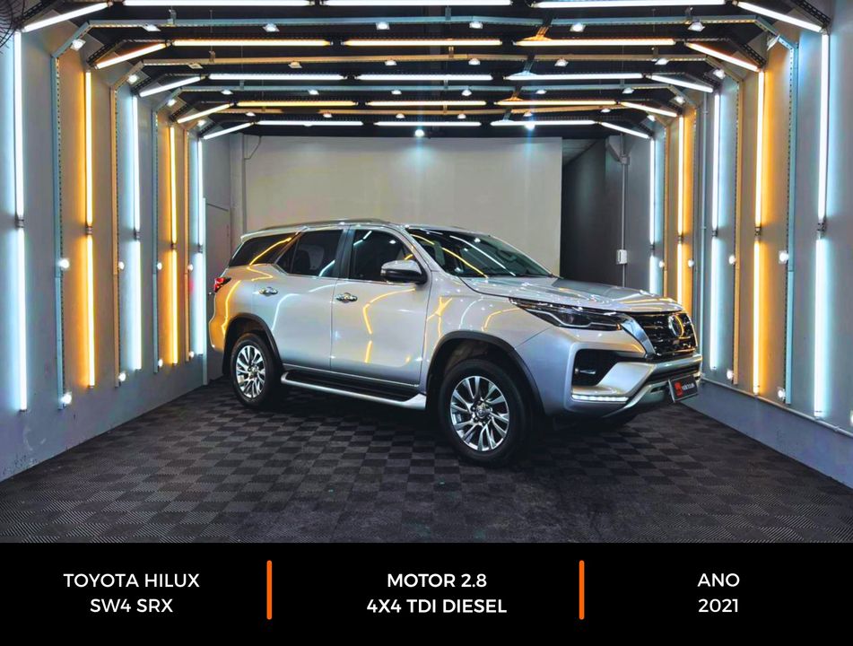 Toyota Hilux SW4 SRX 4x4 2.8 TDI 16V Dies. Aut.
