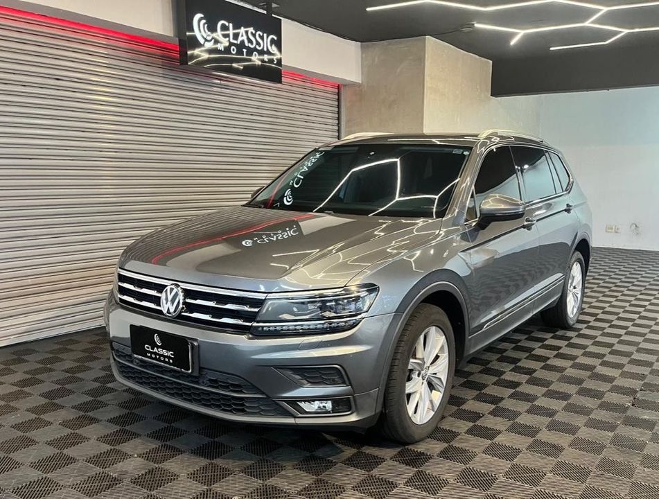 Volkswagen 1.4 250 TSI Total Flex AllSpace Comfortline 7 Lugares