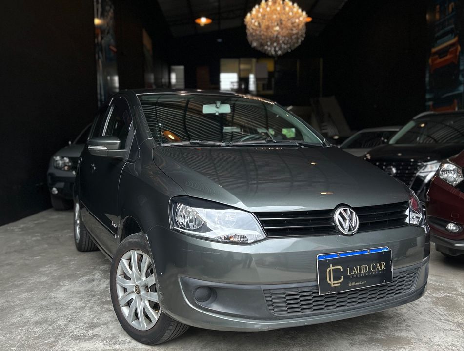 VolksWagen Fox 1.6 Mi Total Flex 8V 5p